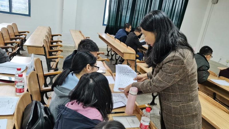 正规成人教育毕业证图片样式揭秘：如何辨别真伪